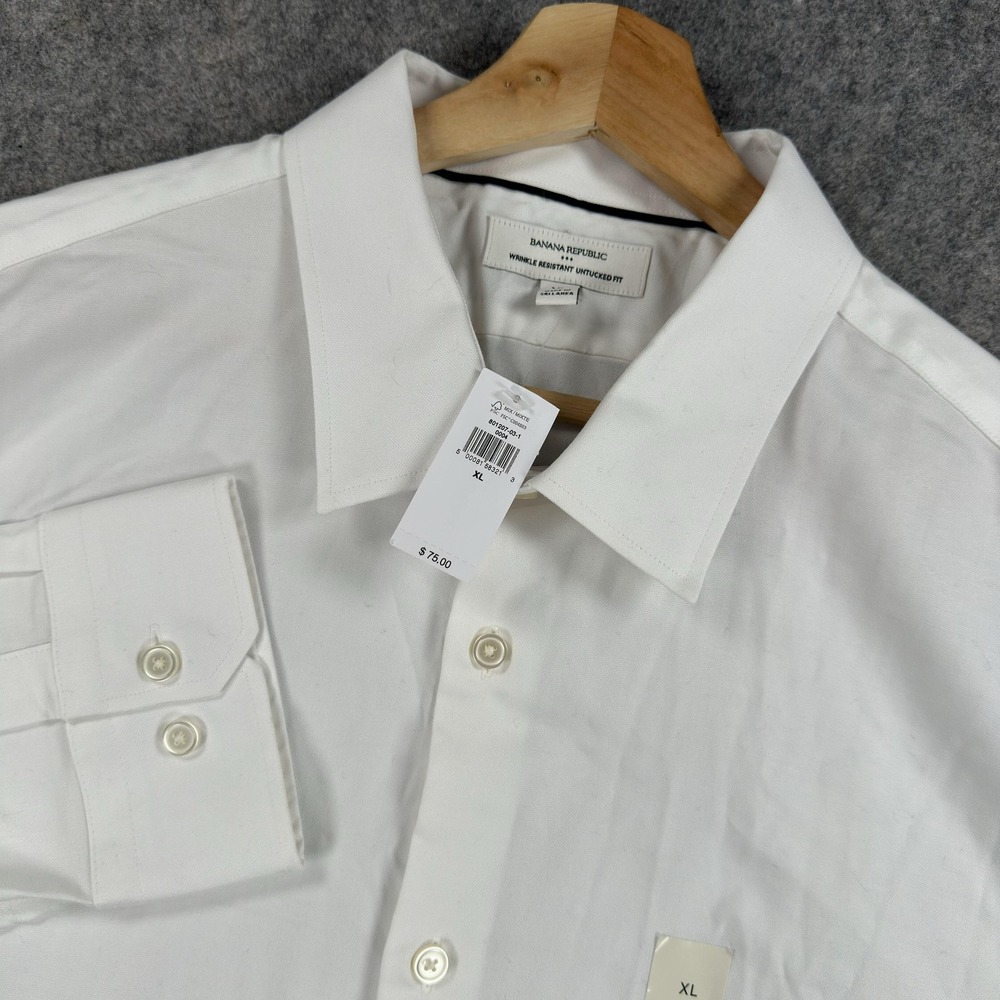 Banana Republic Shirt Mens XL White Wrinkle Resistant Untucked Long Sleeve